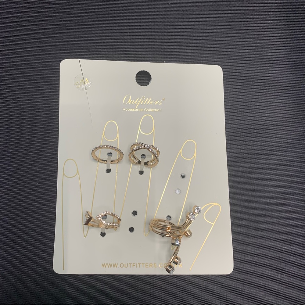 4 outfitters white stoned rings